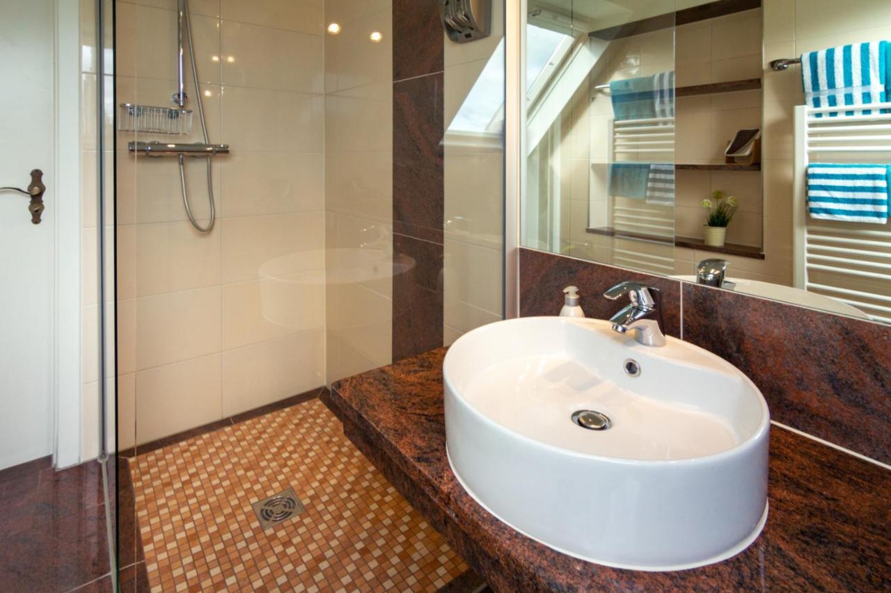 Hotel Am Elisabethufer Jever Ngoại thất bức ảnh