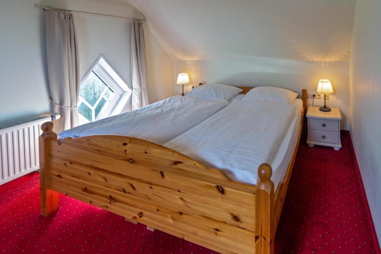 Hotel Am Elisabethufer Jever Ngoại thất bức ảnh
