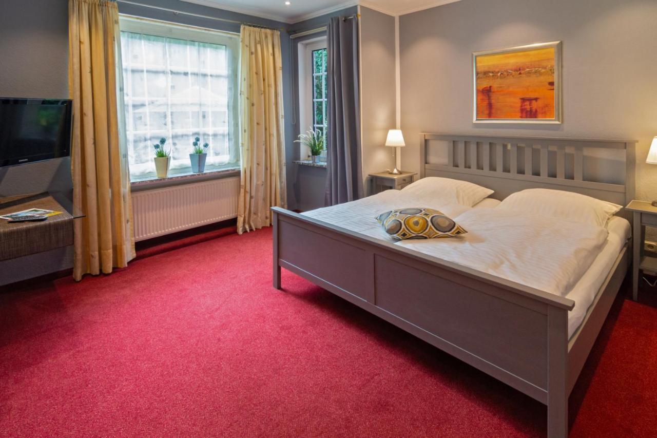 Hotel Am Elisabethufer Jever Ngoại thất bức ảnh